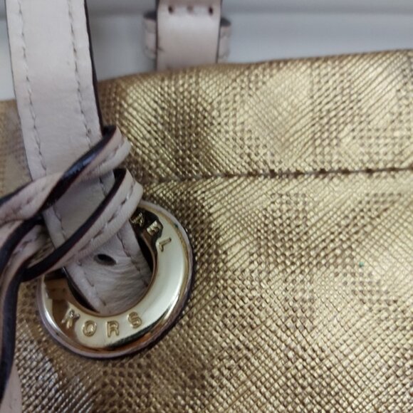 Michael Michael Kors gold signature tote curved shoulder bag - Picture 7 of 11